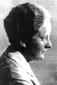 Side-profile of Martha Muchow. Schwarz-weiß Bild